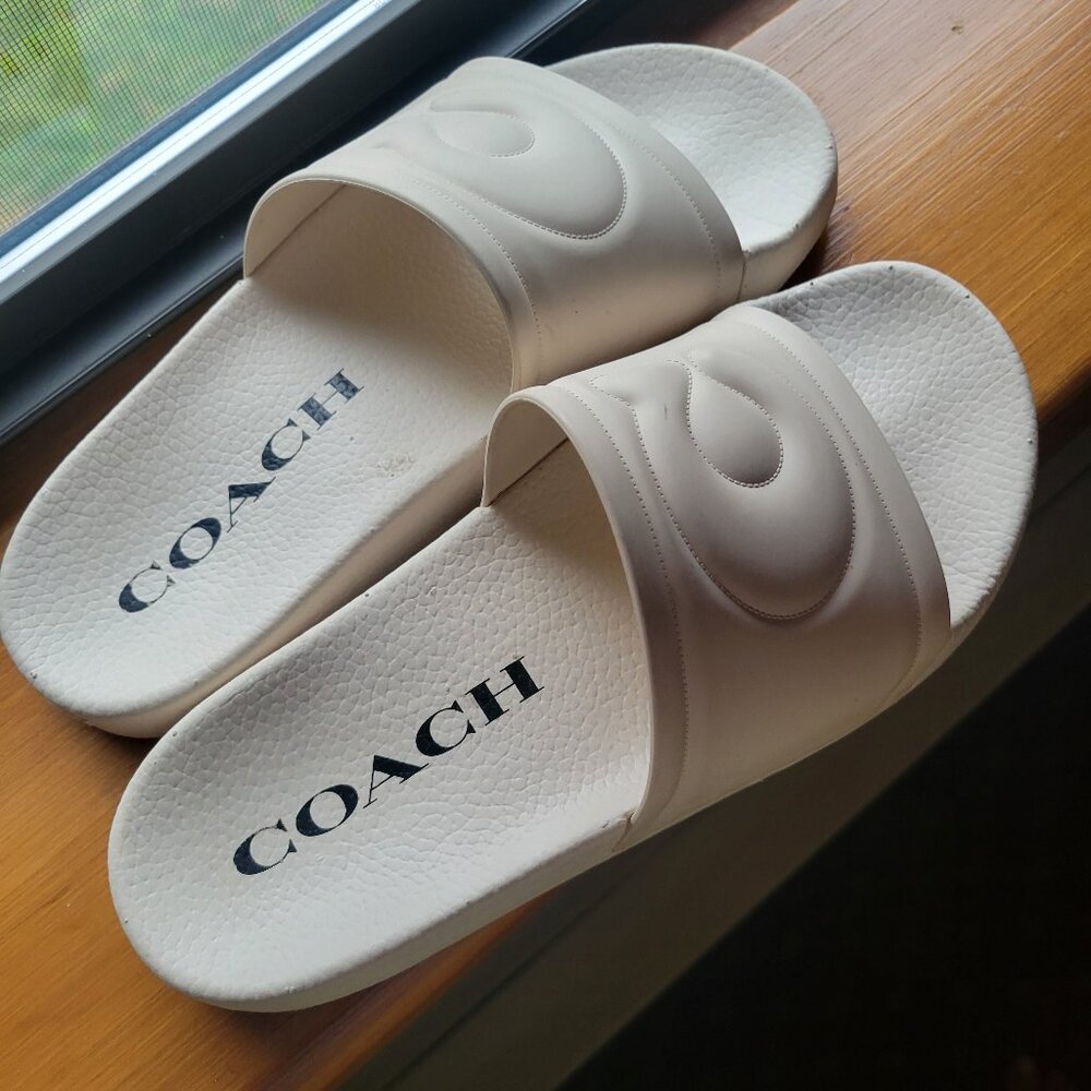 Ivory/off white coach sandlas